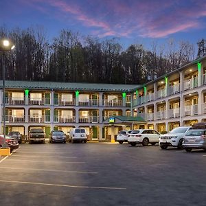Surestay Hotel By Best Western Summersville